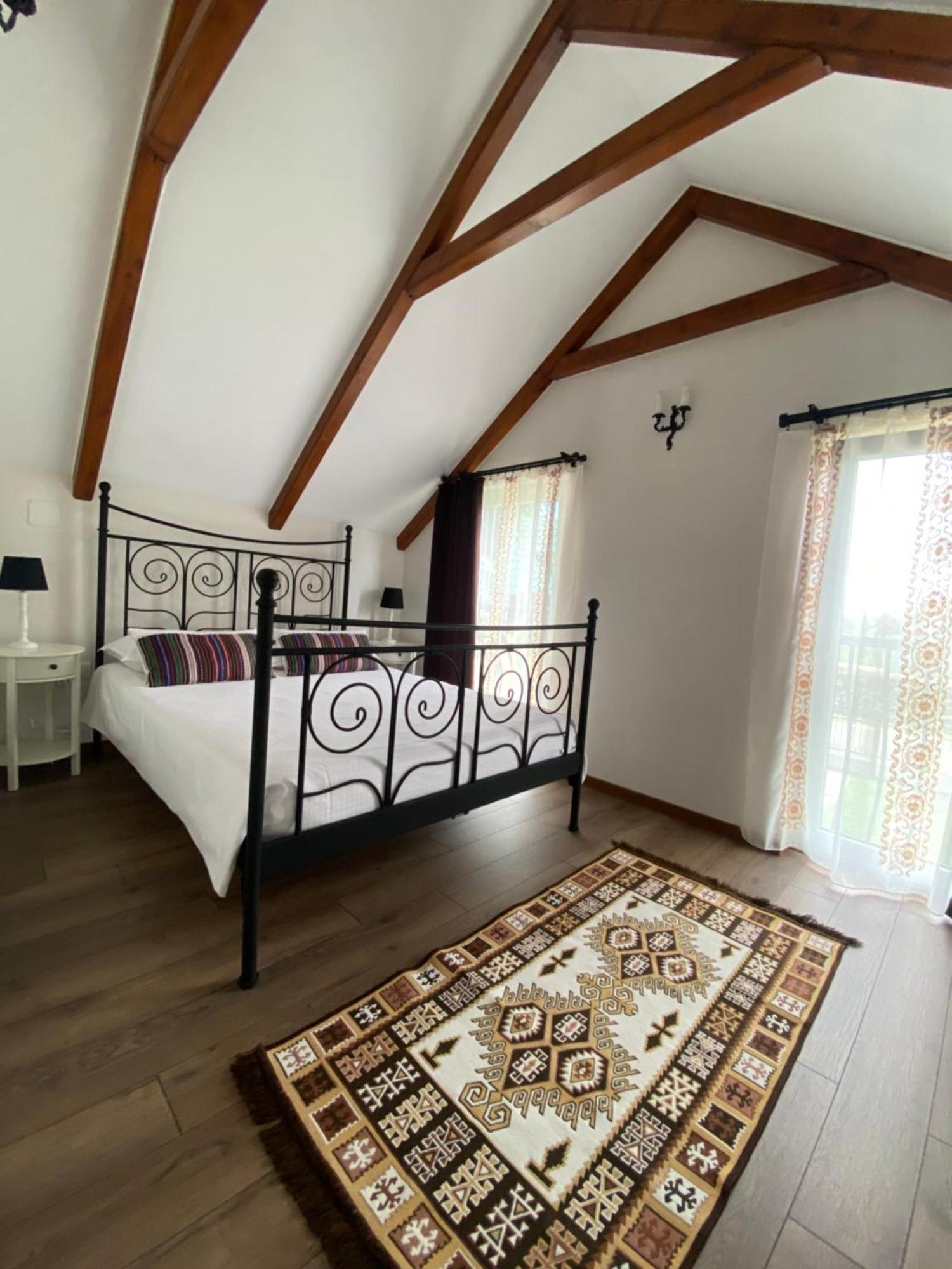 Casa Moldovan ออคนาชูกาแต็ก ภายนอก รูปภาพ